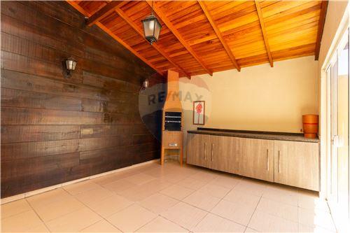 For Sale-Two Level House-Avenida Polonia , 1137  - Mercado Boza  - Nações , Fazenda Rio Grande , Paraná , 83823-132-560351069-8