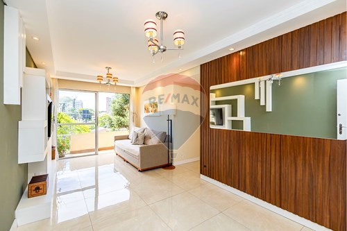 Venda-Apartamento-Travessa Augusto Marach , 193  - em frente a pracinha  - Novo Mundo , Curitiba , Paraná , 81020220-560341136-53