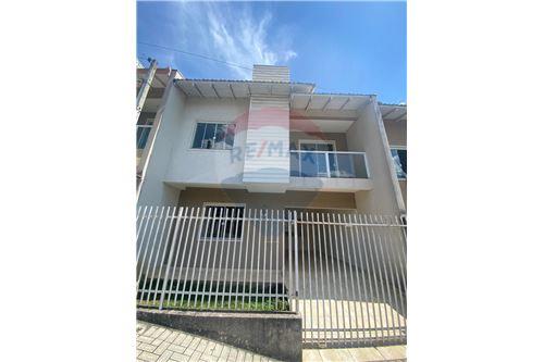 For Rent/Lease-Two Level House-Rua Desembargador Joaquim Ferreira Guimarães , 400  - Stroparo , Irati , Paraná , 84507-093-560361021-175