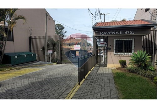 Venda-Sobrado-Rua Paulo Setúbal , 4753  - Próximo ao Supermercado Jacomar Boqueirão  - Boqueirão , Curitiba , Paraná , 81750-190-560391075-26