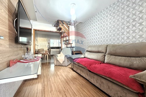 Venda-Casa-José Szczepnaski , 148  - Afonso Pena , São José dos Pinhais , Paraná , 83040470-560481001-3