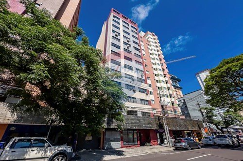 Venda-Cj. Comercial/ Sala-Rua Doutor Faivre , 750  - Centro , Curitiba , Paraná , 80060140-560411004-95