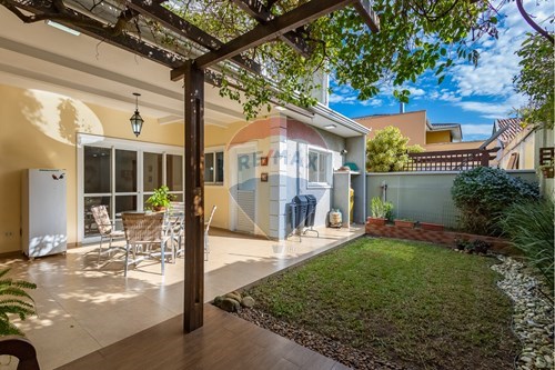 Venda-Casa de Condomínio-Rua Capitão Leônidas Marques , 2727  - APCEFPR  - Uberaba , Curitiba , Paraná , 81550000-560371009-94