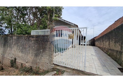 Venda-Casa-Rua Paranaguá , 388  - Iguaçu , Araucária , Paraná , 83701310-560491001-14