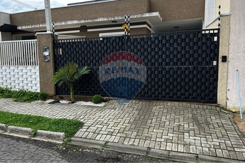 Venda-Casa-Travessa Professor Olisa de Toledo Parrilha , 46  - Sítio Cercado , Curitiba , Paraná , 81925435-560411009-88