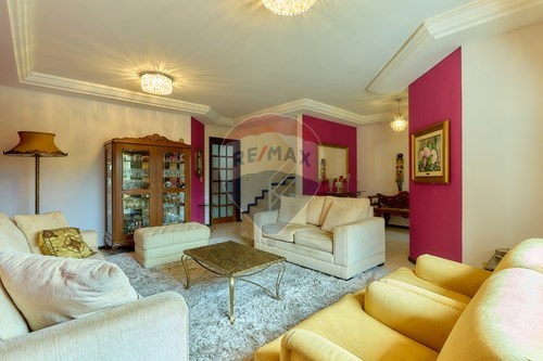 Venda-Casa-Maria Baliin Baroni , 381  - 3 minutos do Basque Unilivre  - Pilarzinho , Curitiba , Paraná , 80520-720-560351012-158