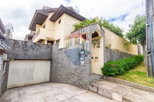 Venda-Sobrado-Rua dos Ipês , 201  - Barreirinha , Curitiba , Paraná , 82700380-560331080-6