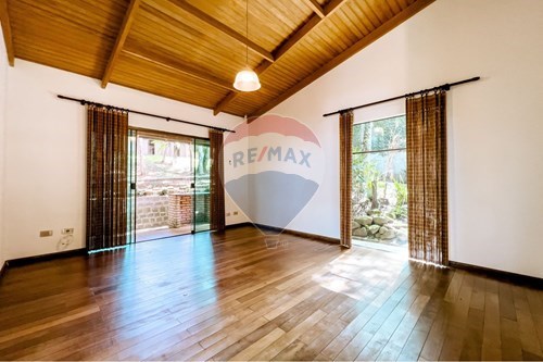 Alugar-Casa Comercial-Rua Valentin Guedes , 263  - Santa Felicidade , Curitiba , Paraná , 82015190-560411052-119