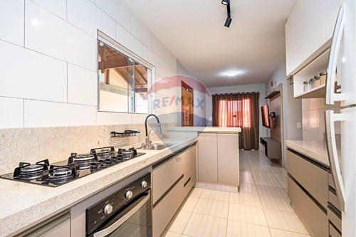 Venda-Casa de Condomínio-Rua do Cipreste , 290  - Final da rua  - Embu , Colombo , Paraná , 83414600-560301020-37