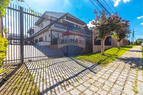 Venda-Casa-Rua José de Mello Braga Júnior , 358  - Jardim das Américas , Curitiba , Paraná , 81540-280-560411040-29