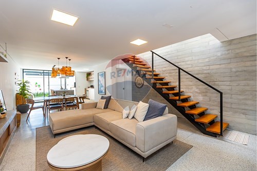 Venda-Sobrado-Rua Nestor Victor , 636  - Água Verde , Curitiba , Paraná , 80620-400-560471002-6