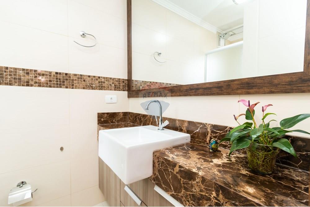 Sobrado à venda com 3 quartos, 200m² - Foto 11