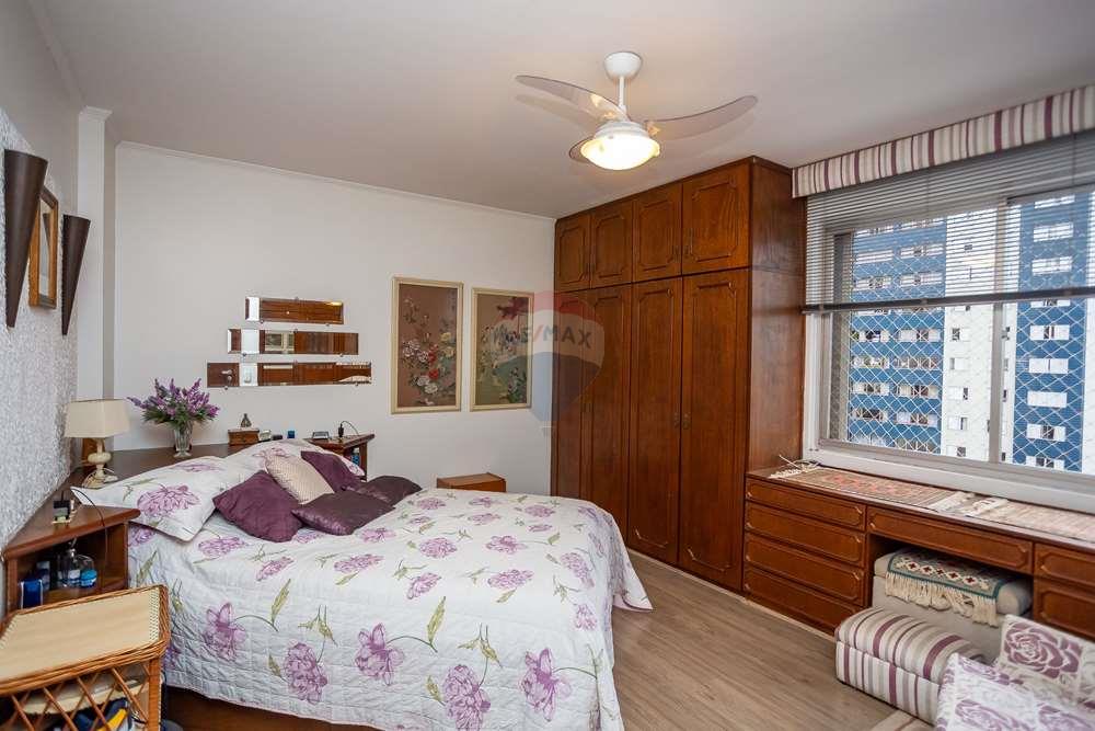 Apartamento à venda com 3 quartos, 139m² - Foto 23