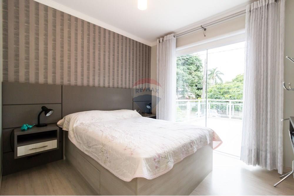 Sobrado à venda com 3 quartos, 200m² - Foto 23