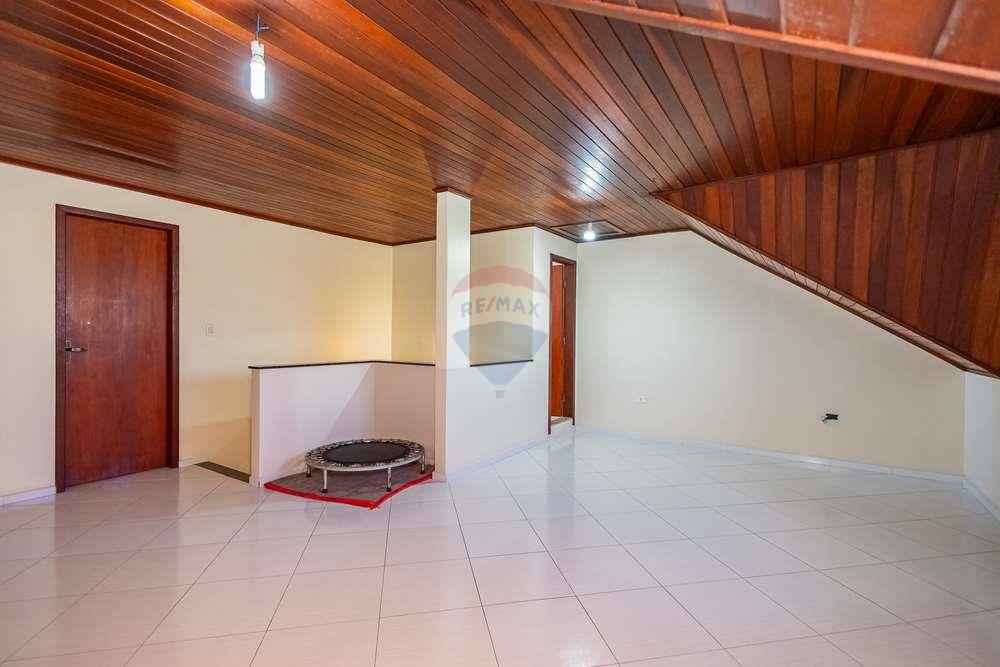 Casa à venda com 4 quartos, 120m² - Foto 47