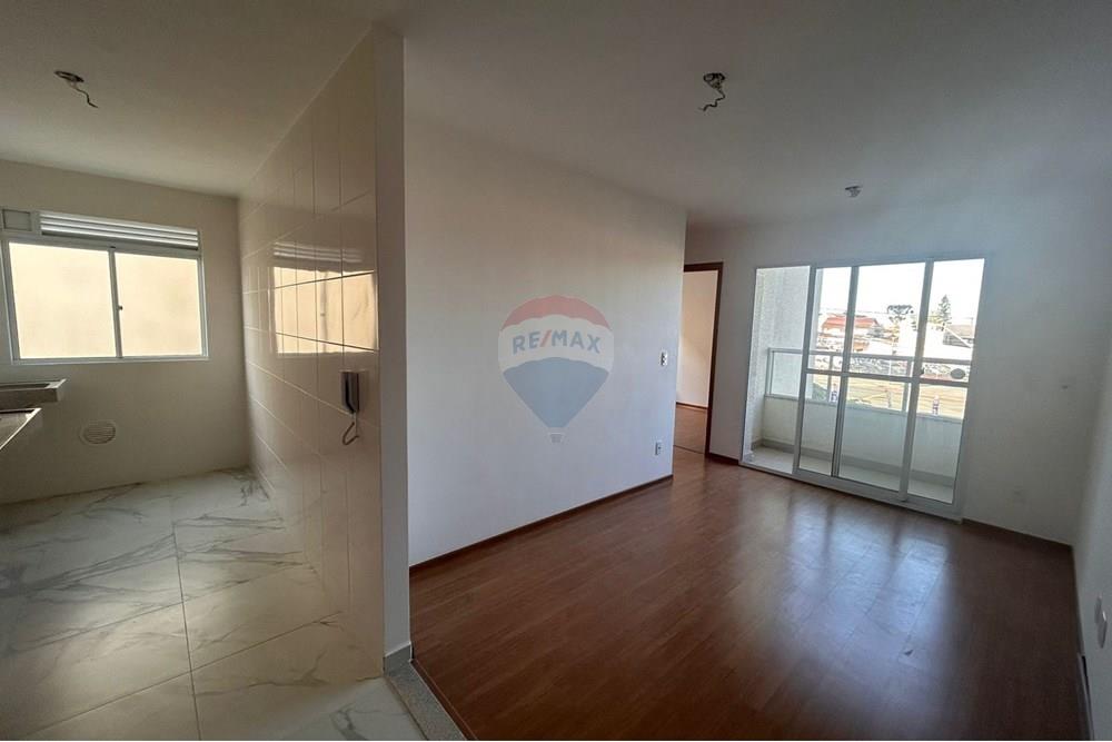 Apartamento à venda com 2 quartos, 44m² - Foto 2