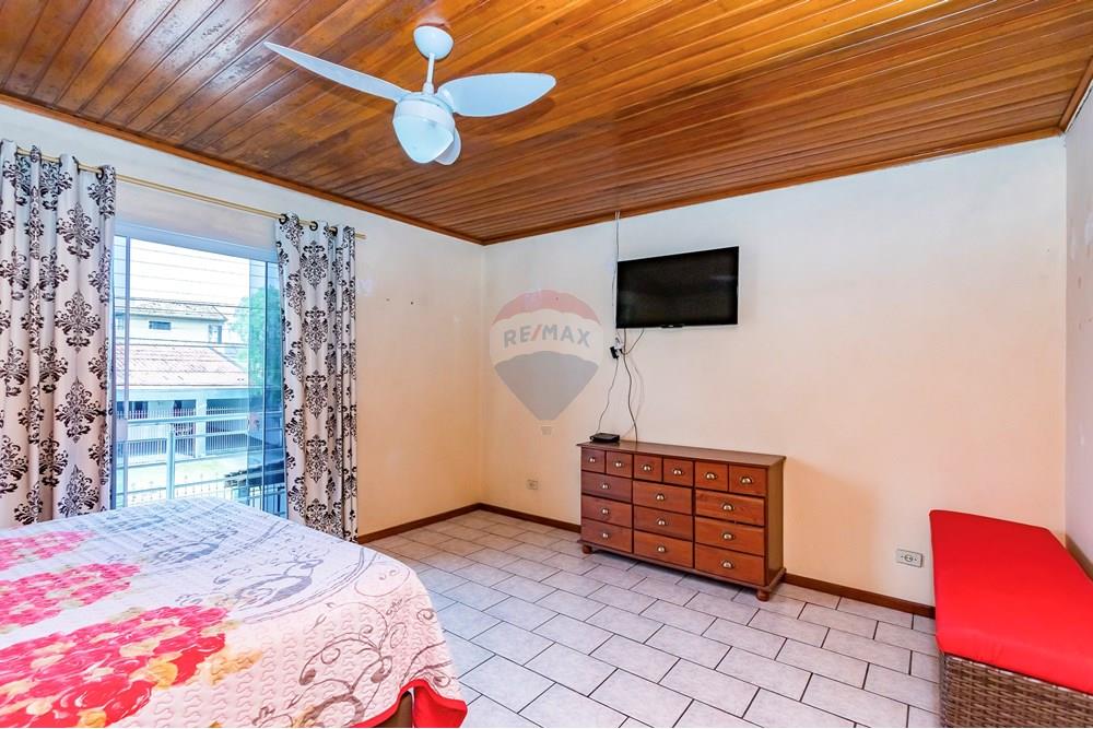 Sobrado à venda com 6 quartos, 199m² - Foto 45