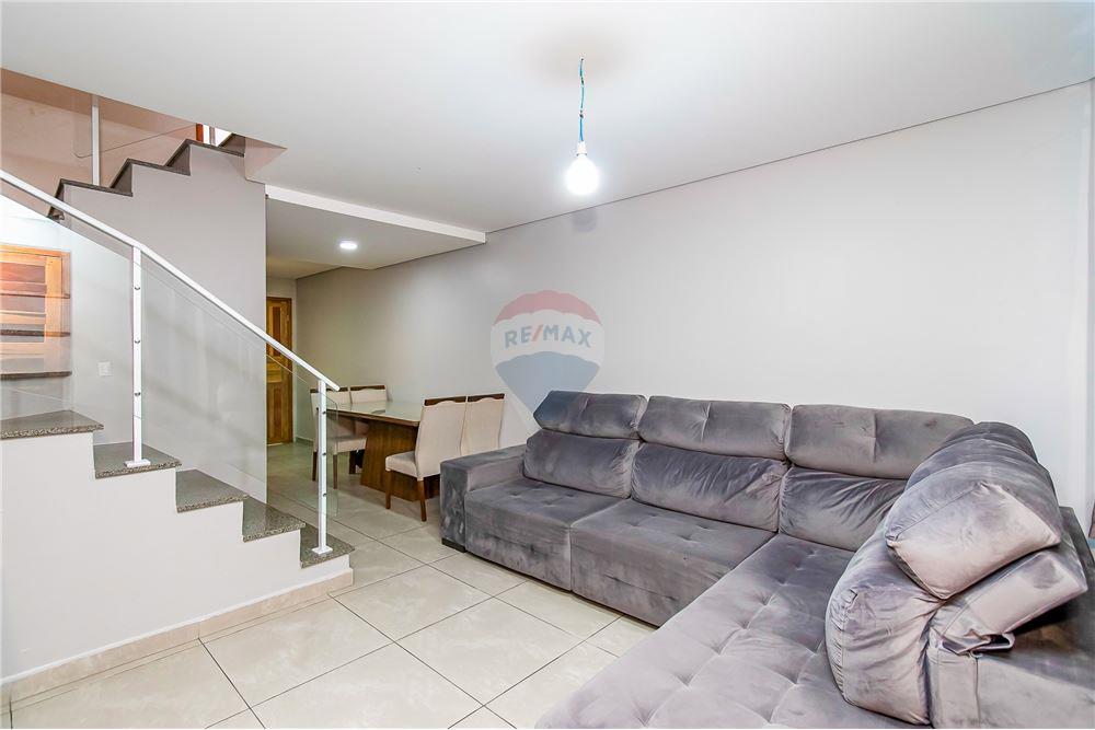 Casa à venda com 2 quartos, 100m² - Foto 4