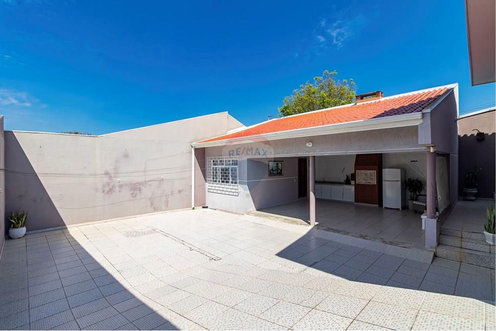 Casa - Venda - Curitiba , Paraná - Rampa e churrasqueira 1.jpg - Quintal - 560471010-3