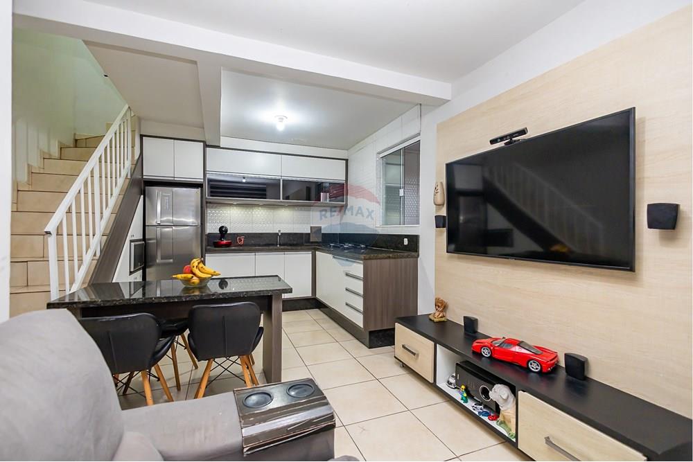 Sobrado à venda com 2 quartos, 65m² - Foto 3