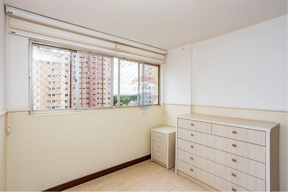 Apartamento à venda com 2 quartos, 65m² - Foto 11