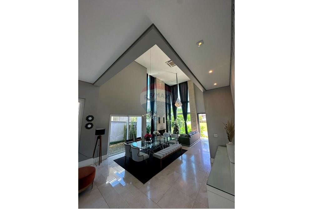 Casa - Venda - Pinhais , Paraná - sala ampla (2).jpg - 560501007-6