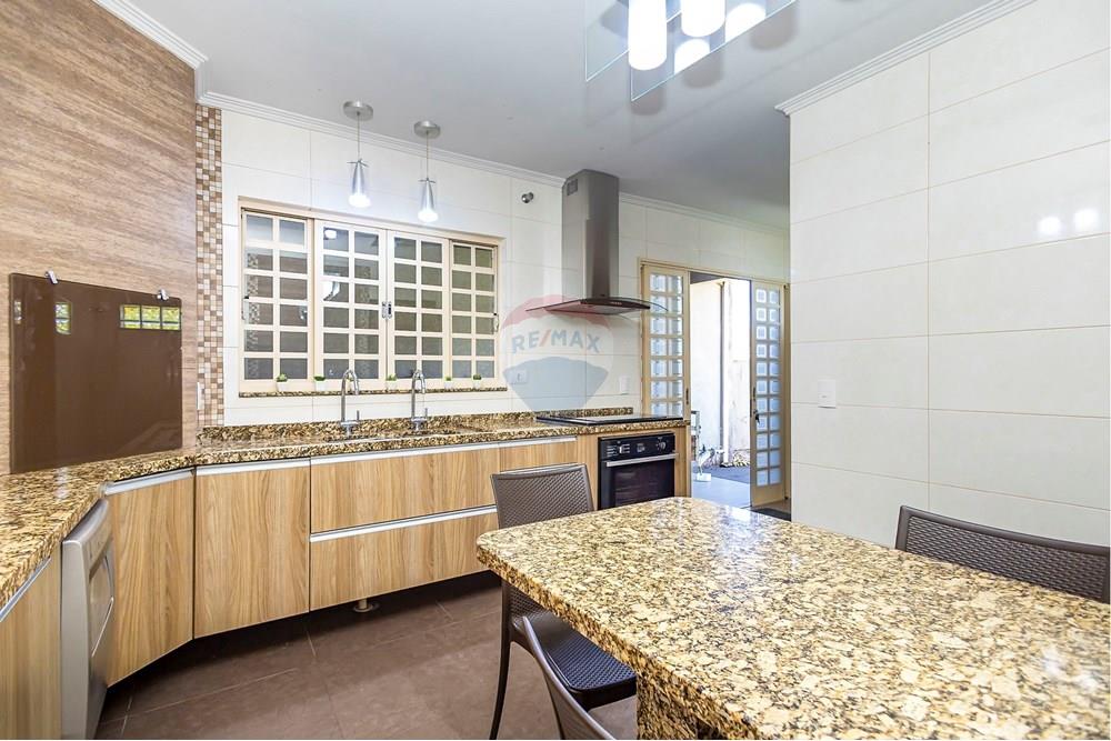 Casa - Venda - Curitiba , Paraná - IMG_0623_1.jpeg - 560391084-180