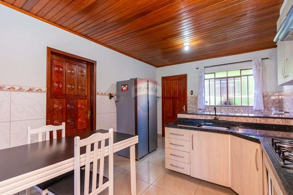 Casa à venda com 3 quartos, 100m² - Foto 11