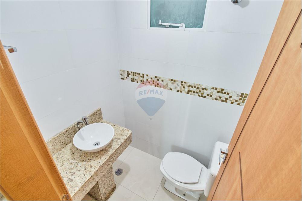 Sobrado - Venda - Curitiba , Paraná - 18 - 560351004-89