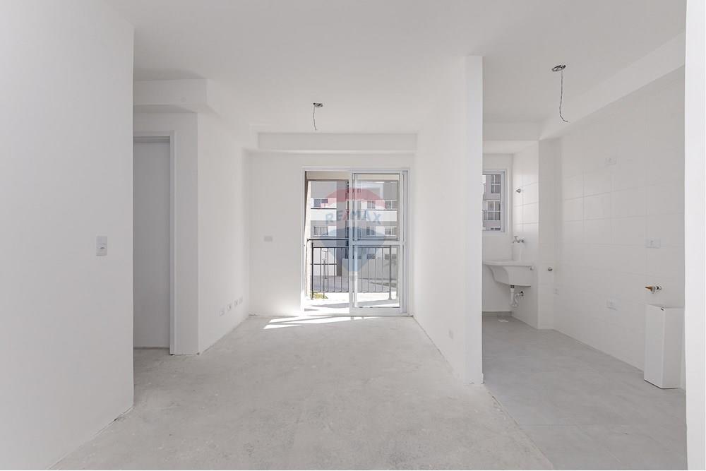Apartamento à venda com 2 quartos, 44m² - Foto 3