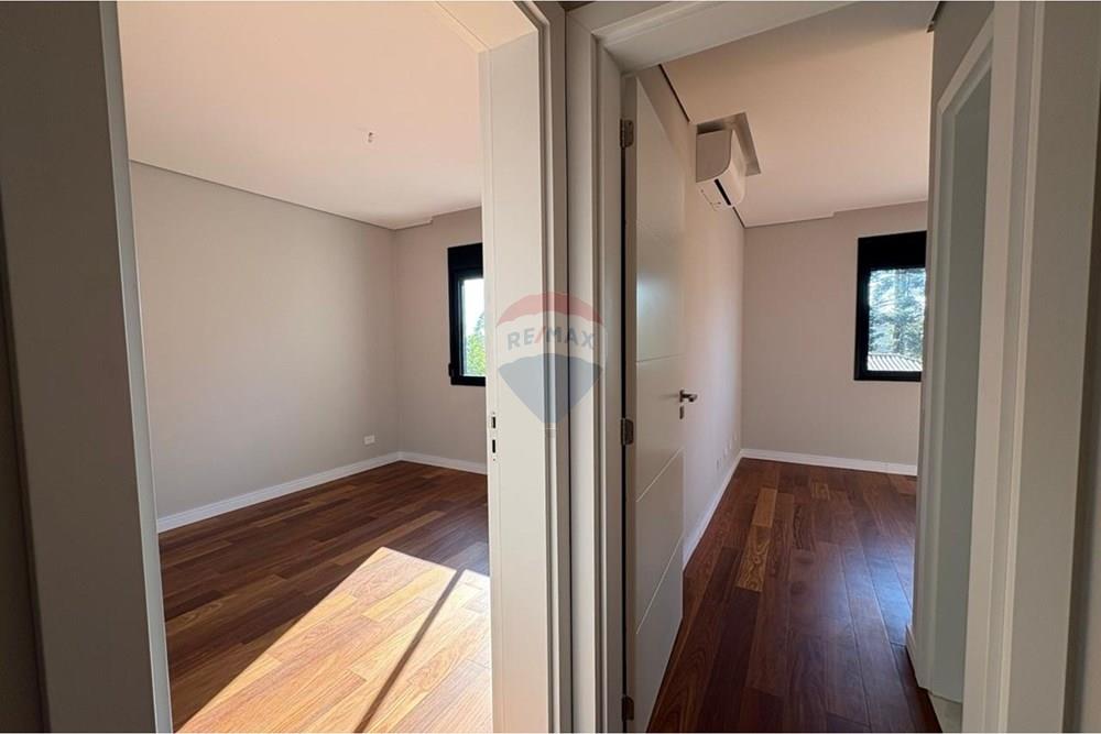 Sobrado - Venda - São José dos Pinhais , Paraná - 7fc0dae6-9f6e-4803-b53b-0900ad7b116a.jpg - 560481017-8