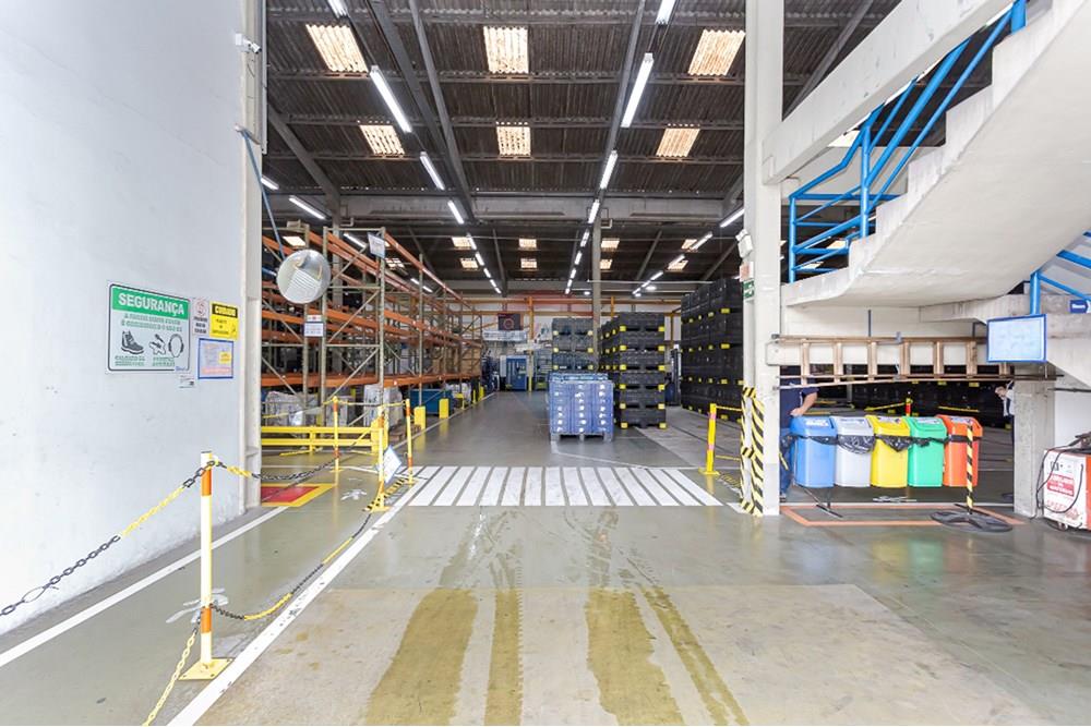 Galpão - Alugar - Curitiba , Paraná - IMG_2160 (1) (1).jpg - 560251029-57