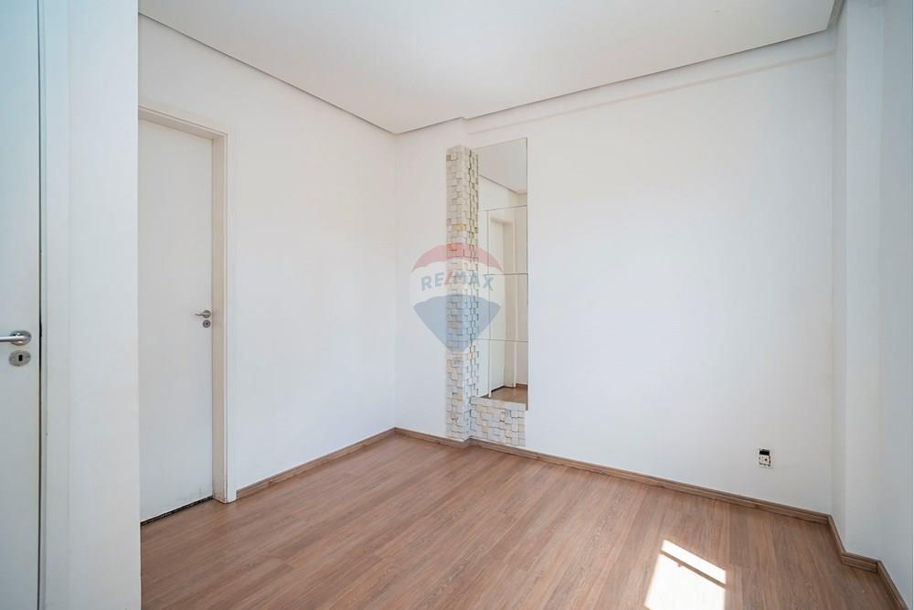 Apartamento à venda com 3 quartos, 98m² - Foto 2