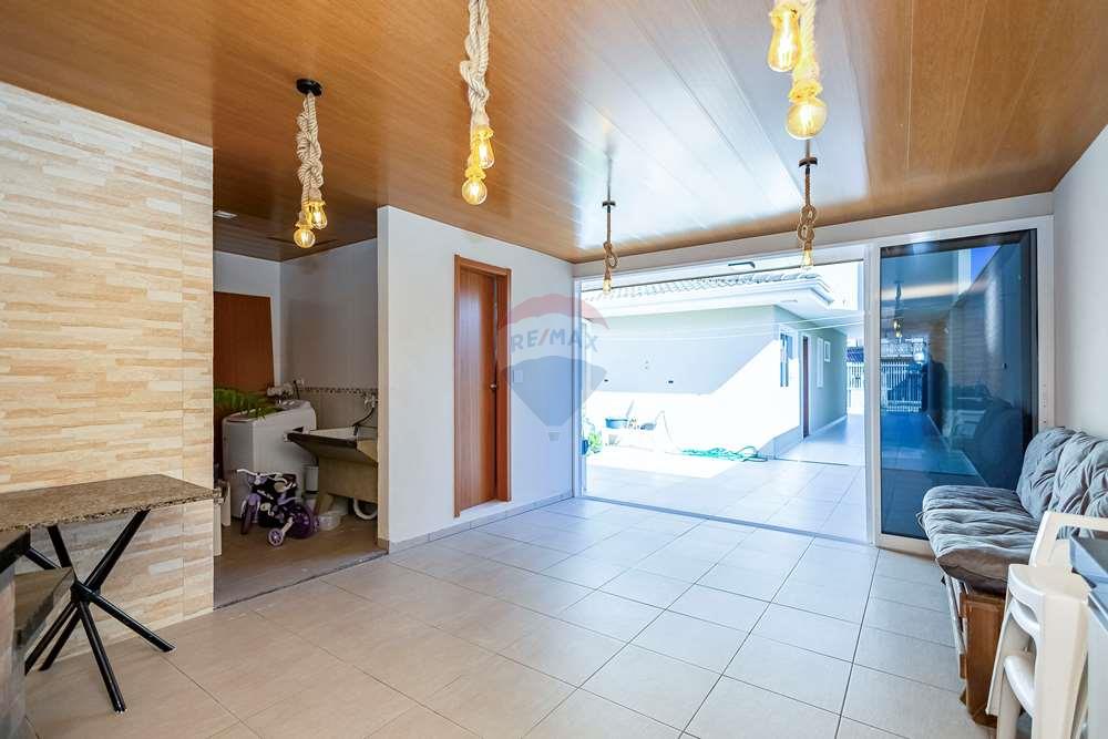 Casa à venda com 4 quartos, 120m² - Foto 18