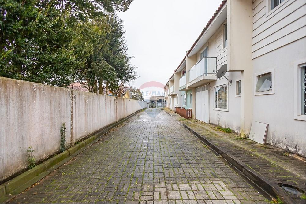 Sobrado à venda com 2 quartos, 65m² - Foto 29
