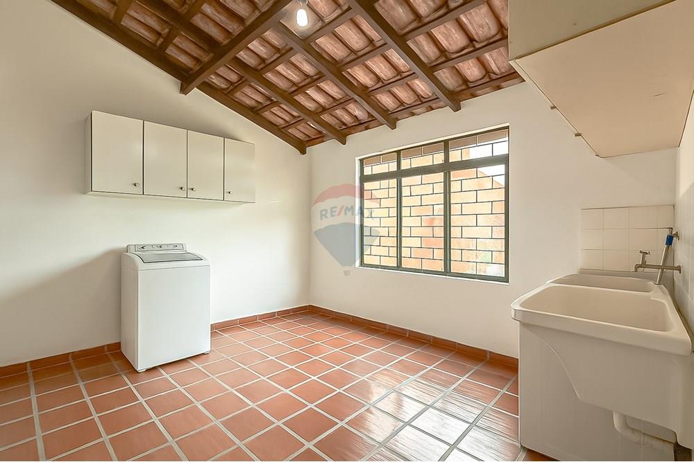 Casa - Venda - Curitiba , Paraná - Rua José Ferreira de Barros 831-34.jpg - 560331069-79