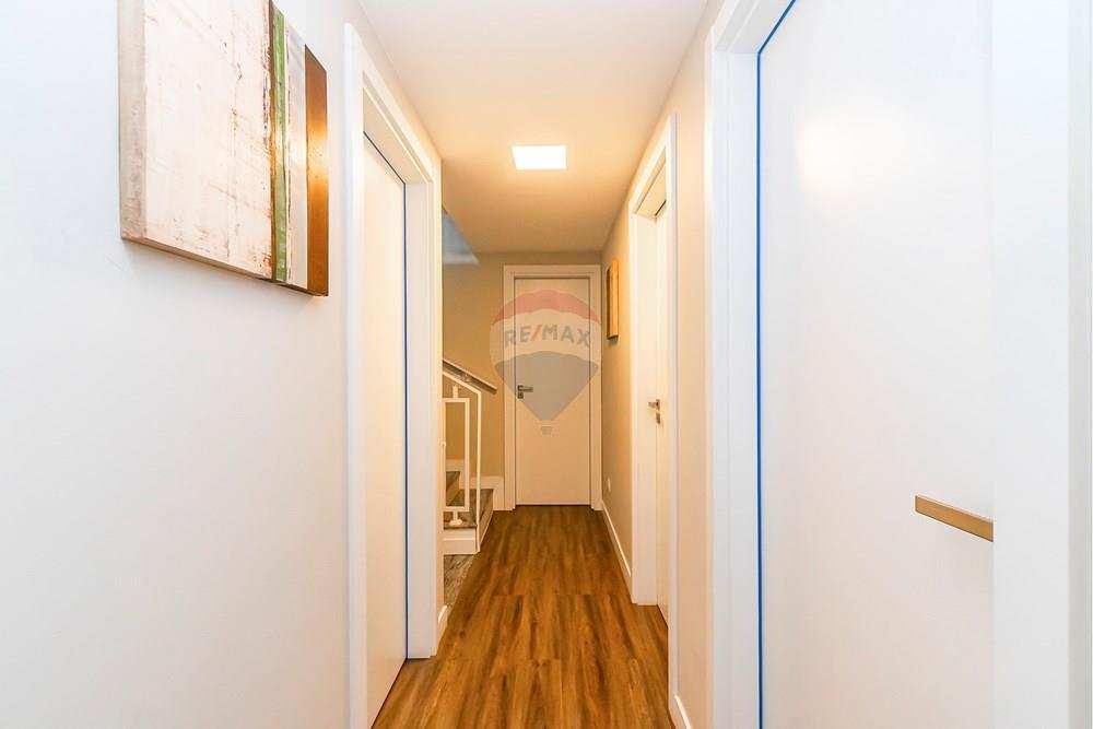 Casa de Condomínio - Venda - Curitiba , Paraná - corredor quartos (2).jpg - 560311089-9