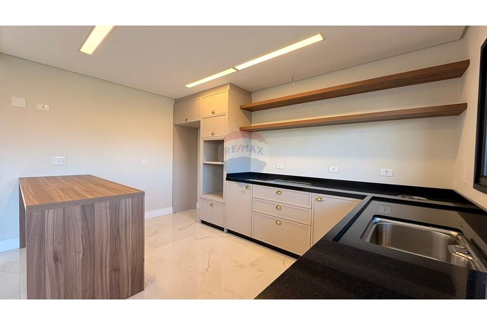 Casa - Venda - Curitiba , Paraná - WhatsApp Image 2025-12-18 at 14.04.37 (1).jpeg - 560341063-77