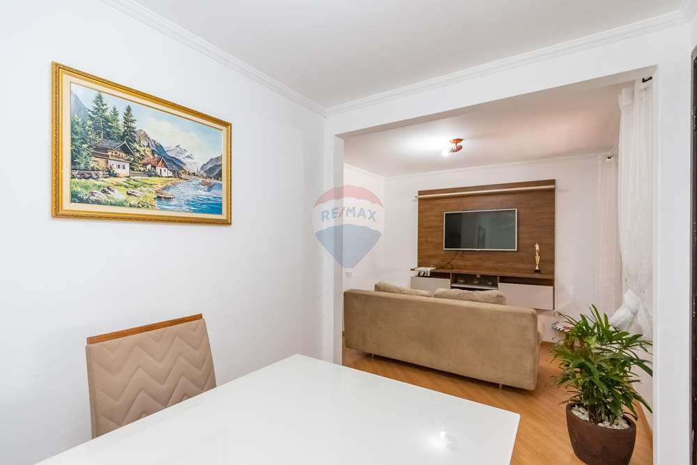 Casa à venda com 3 quartos, 75m² - Foto 2