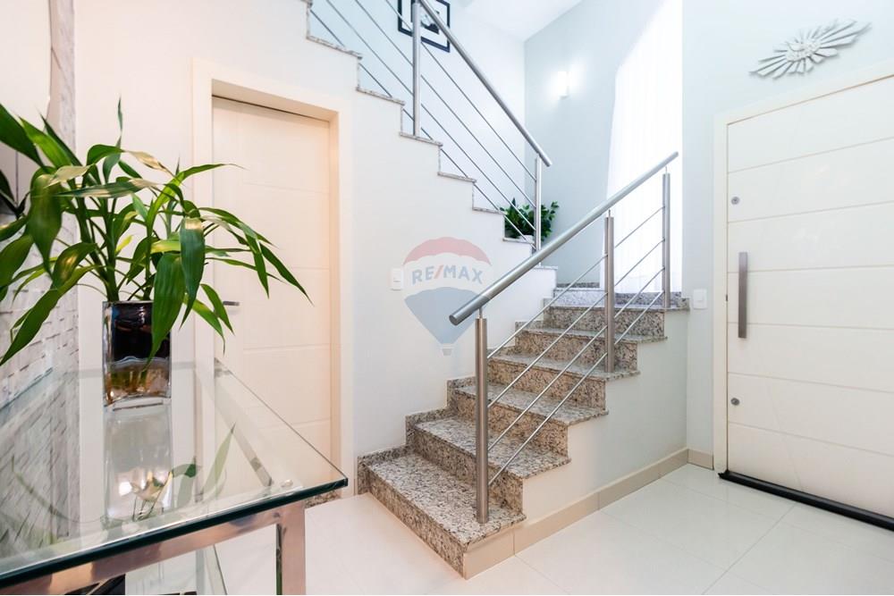 Sobrado à venda com 3 quartos, 200m² - Foto 7