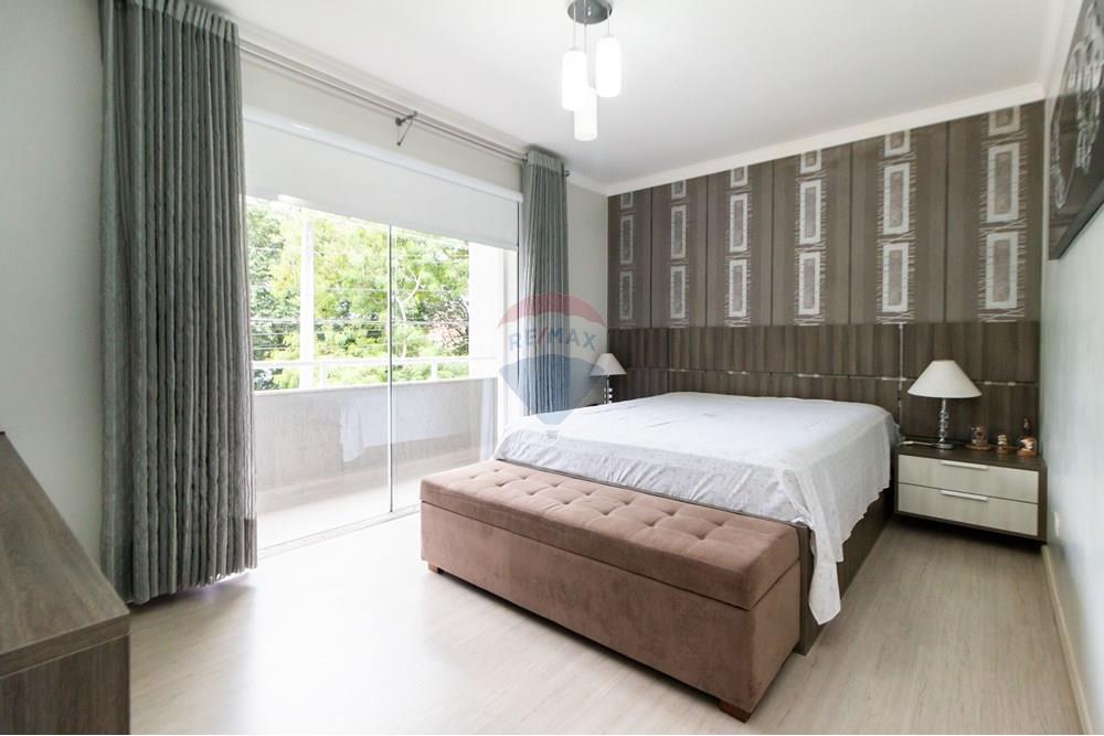 Sobrado à venda com 3 quartos, 200m² - Foto 19
