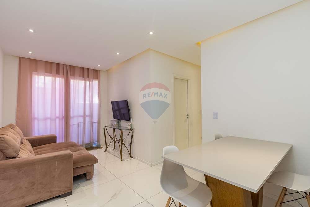 Apartamento à venda com 3 quartos, 61m² - Foto 11