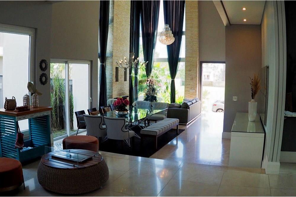 Casa - Venda - Pinhais , Paraná - Sala ampla.jpg - 560501007-6