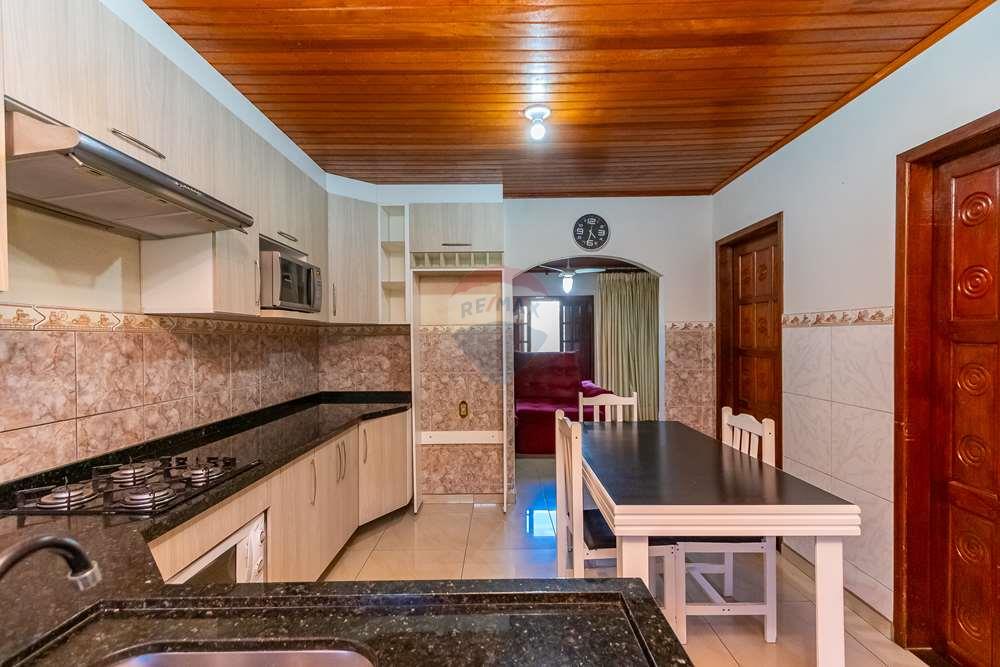 Casa à venda com 3 quartos, 100m² - Foto 12