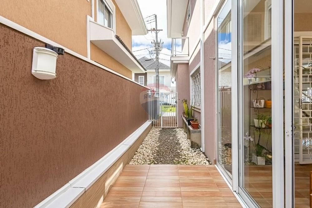 Casa - Venda - Curitiba , Paraná - lateral casa.jpeg - 560431033-20
