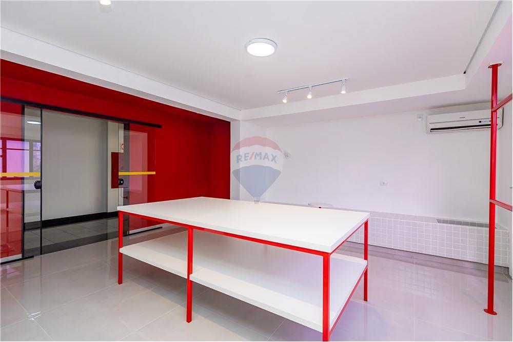 Wohnung - Kauf - Curitiba , Paraná - Waschküche - 560471004-6