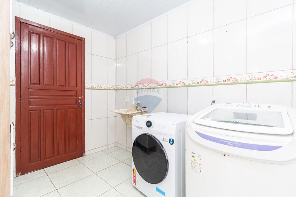 Casa à venda com 3 quartos, 360m² - Foto 16