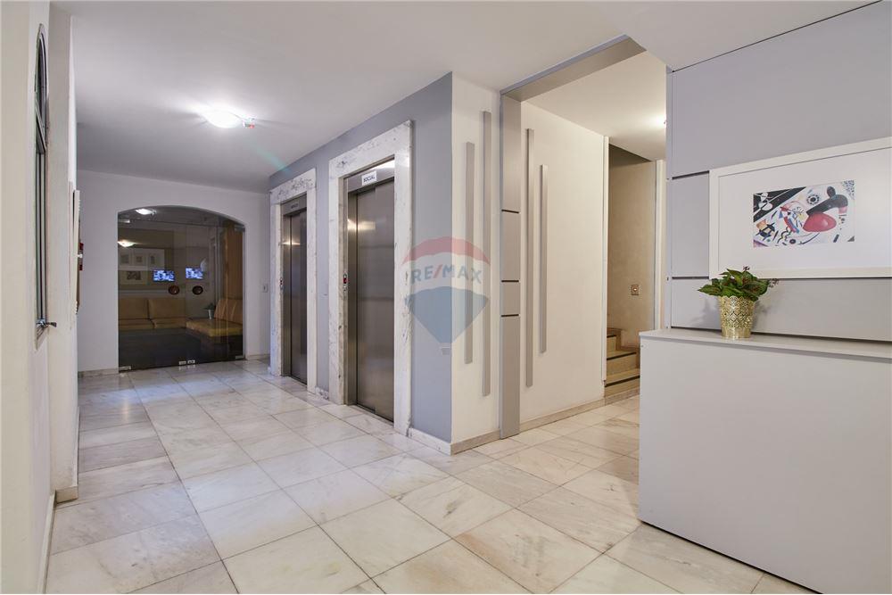 Apartamento - Venda - Curitiba , Paraná - Salão de festas / elevadores - 560391088-9