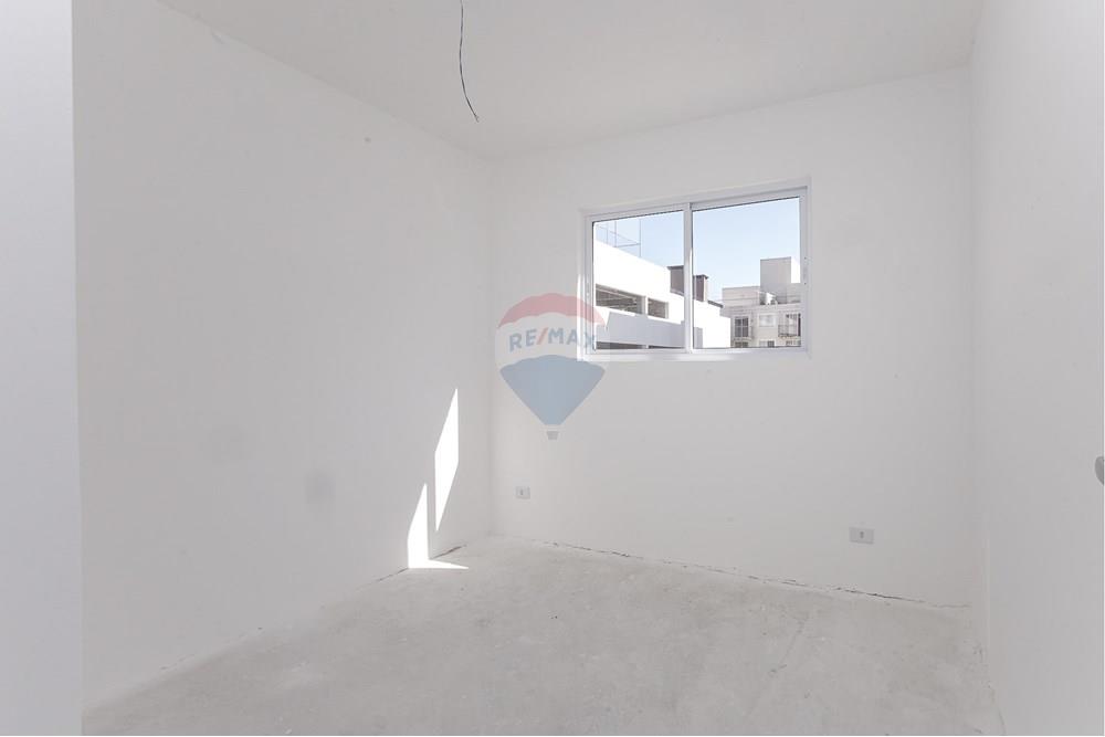 Apartamento à venda com 2 quartos, 44m² - Foto 12