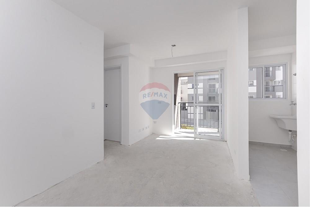 Apartamento à venda com 2 quartos, 44m² - Foto 2